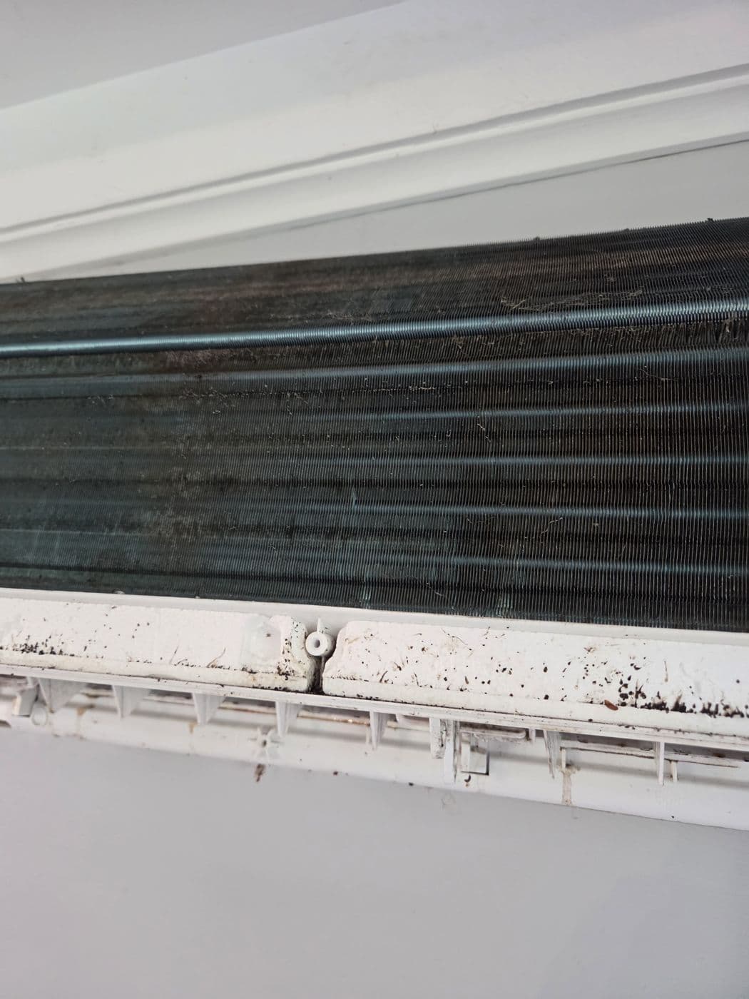 Split system indoor unit with vents open