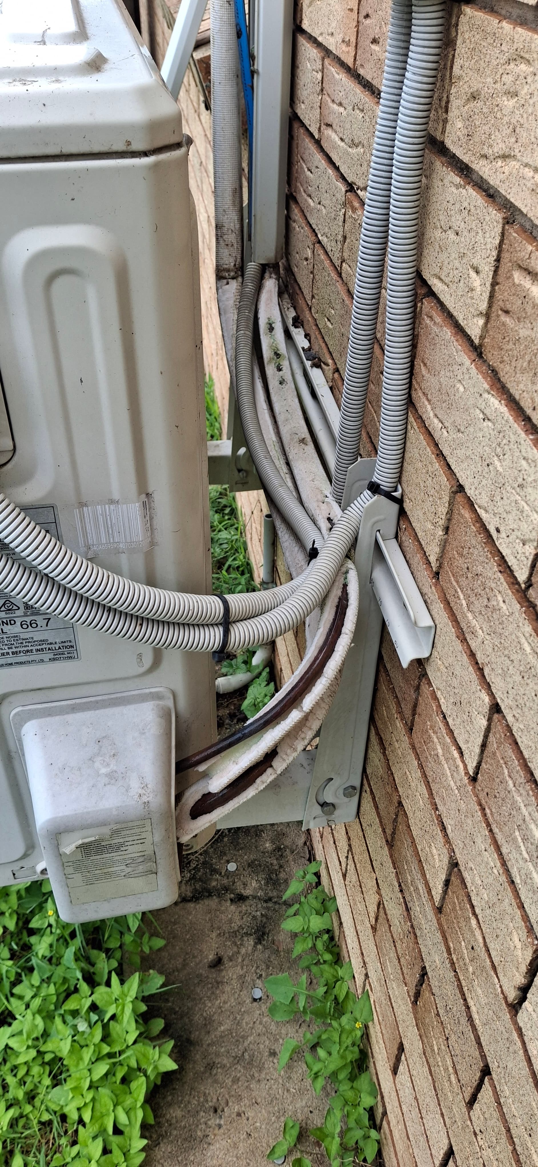 Diagnosing an air conditioning fault on site, Chilled As Air Conditioning
