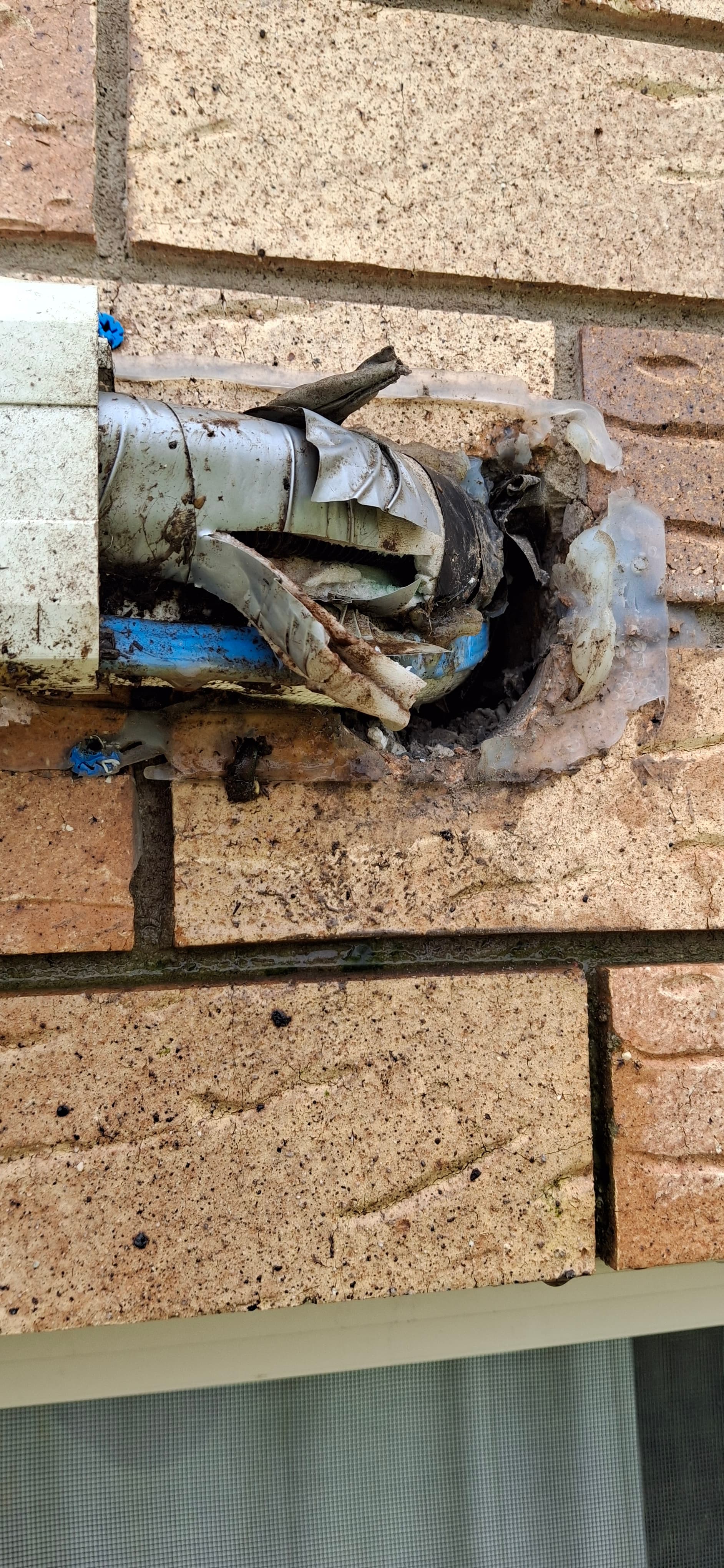 Checking system components during a fault-finding callout, Chilled As Air Conditioning
